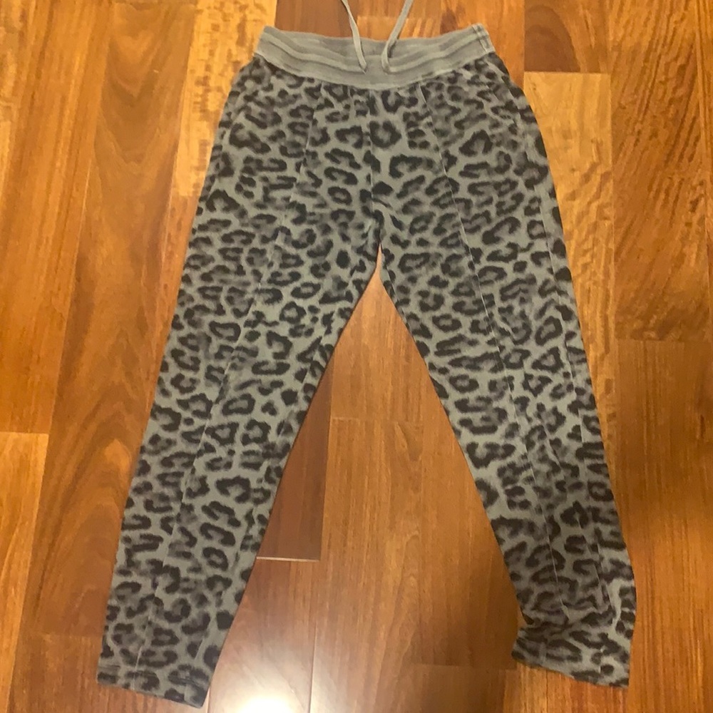 Splendid maternity pants
